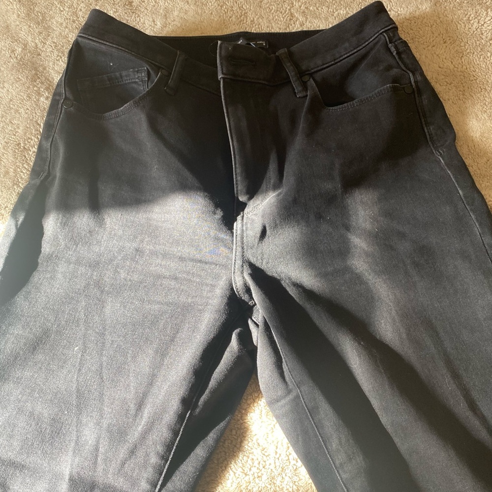 Vera want jeans with zippers